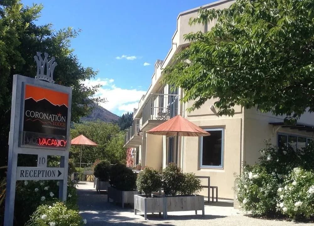 Coronation Lodge