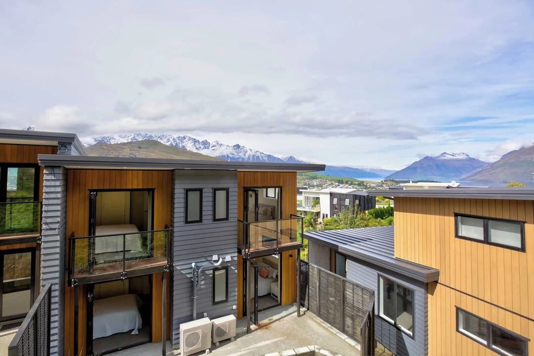 Remarkable Lake View