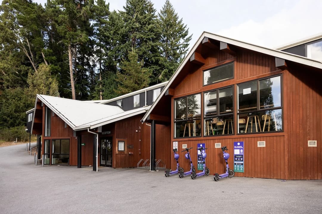 Haka House Queenstown Lakefront