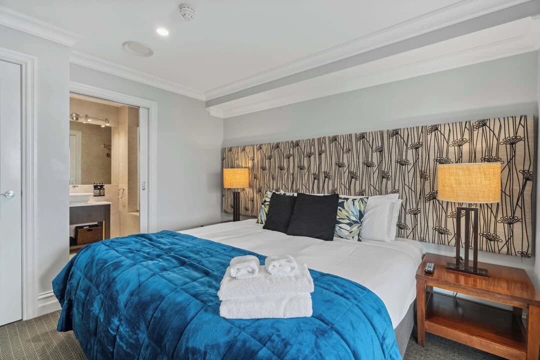 Lakefront Apartment 2 Bed Central walk to town
