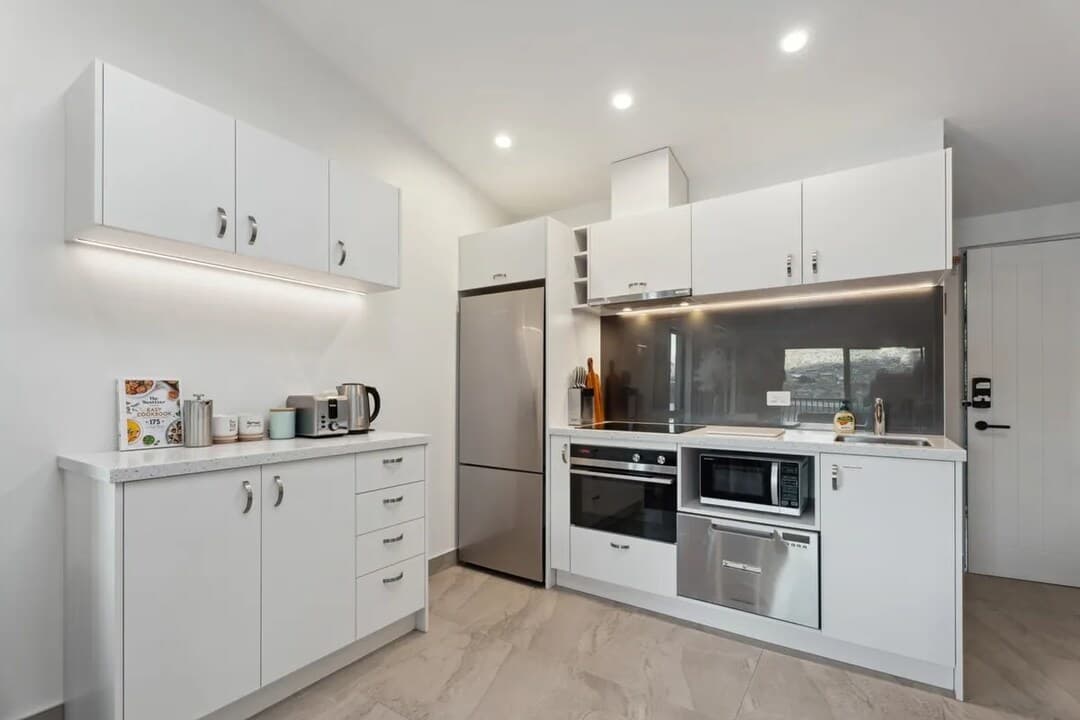 Scenic Lakefront Apartment
