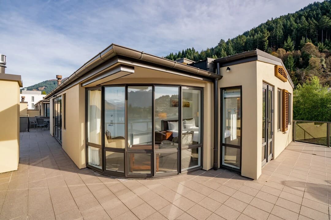 2-bedroom Penthouse Apartment - The Beacon 1004