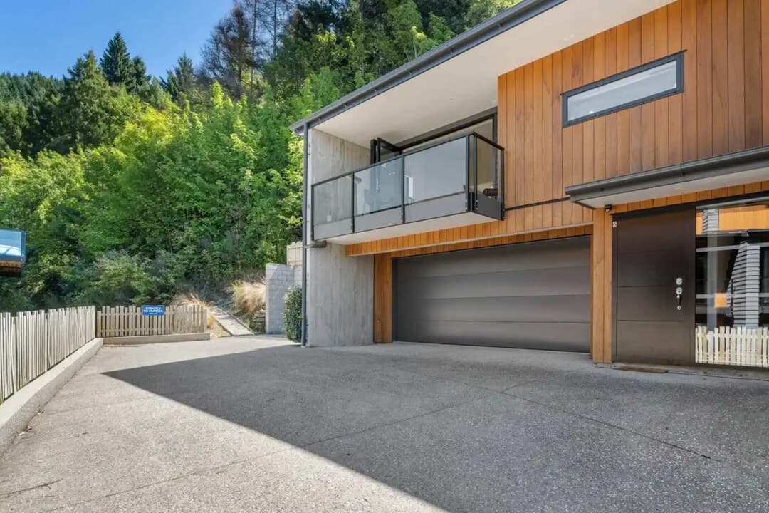 Grand Alpine Villa - 3 bedrooms