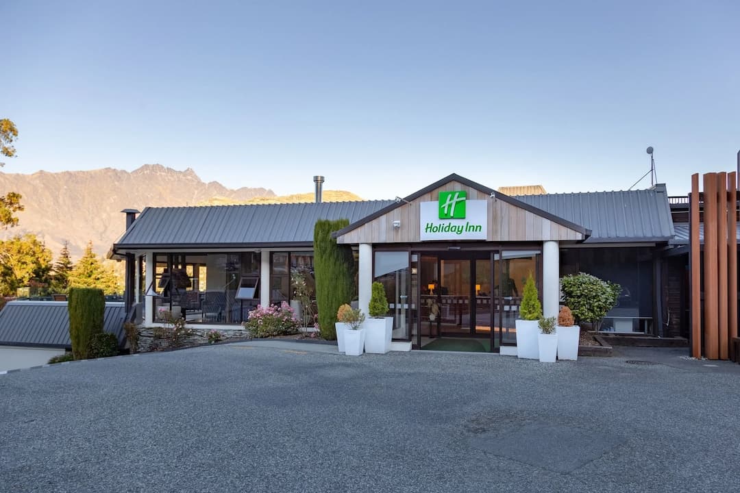 Holiday Inn Queenstown Frankton Road By Ihg