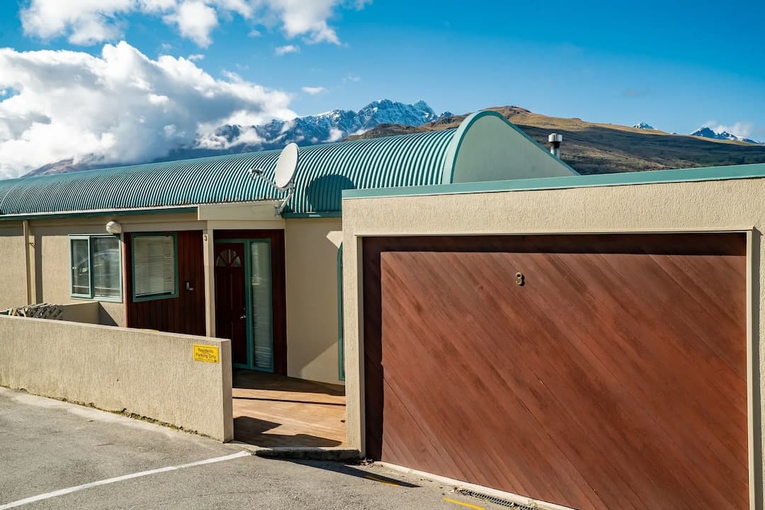 Lakefront Living at Remarkables Retreat - Unit 4