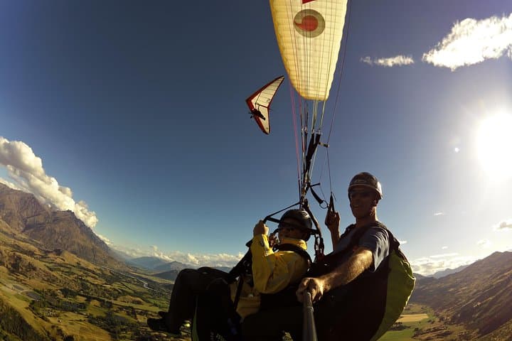 Tandem Paragliding Queenstown photo 2
