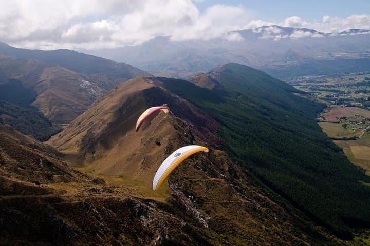 Tandem Paragliding Queenstown photo 4