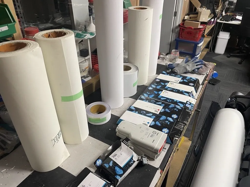 HP DesignJet Z2600 24" PostScript Printer + Ink & Adhesive Vinyl Media Bundle Carousel 1 HP DesignJet Z2600 24" PostScript Printer + Ink & Adhesive Vinyl Media photo 4
