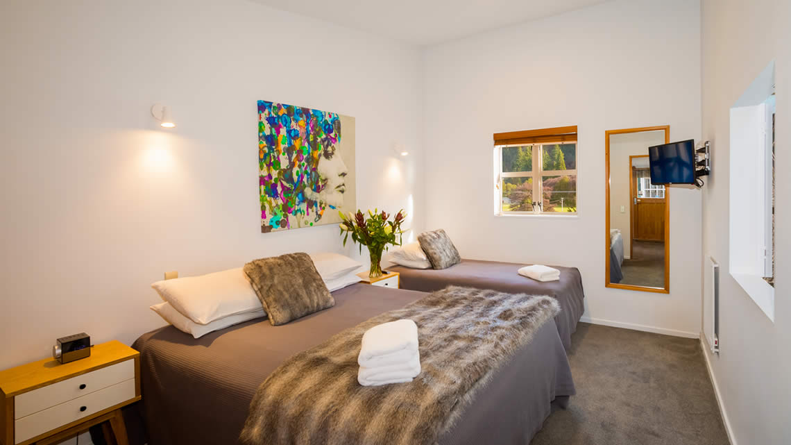 Cranbury Court Apartments