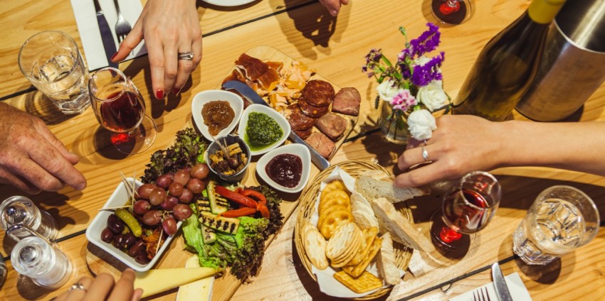 Beer & Wine Twilight Tour - Altitude Tours