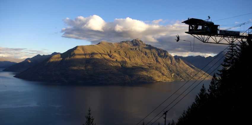 Bungy - 47m Ledge - Freestyle Bungy