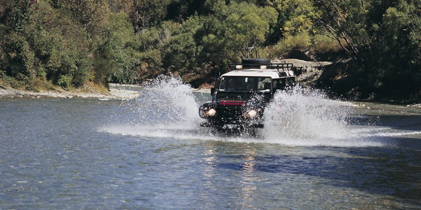 Four Wheel Drive - Nomad Safaris