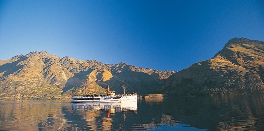 Lake Cruises - TSS Earnslaw Steamship