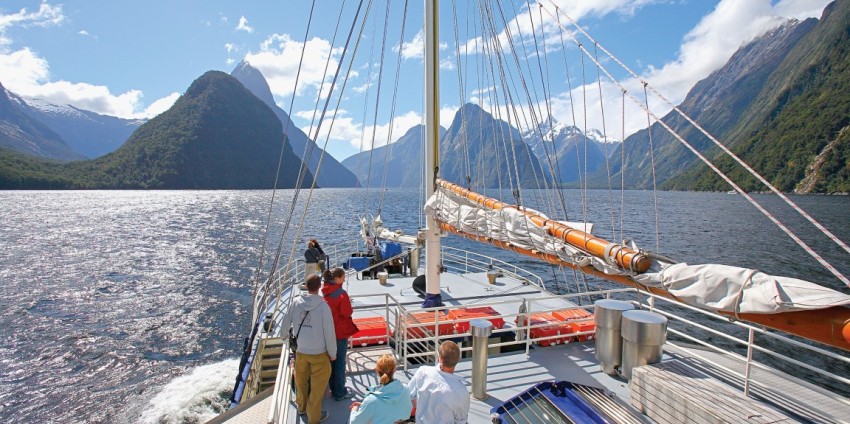 Milford Sound Overnight Cruise - Mariner
