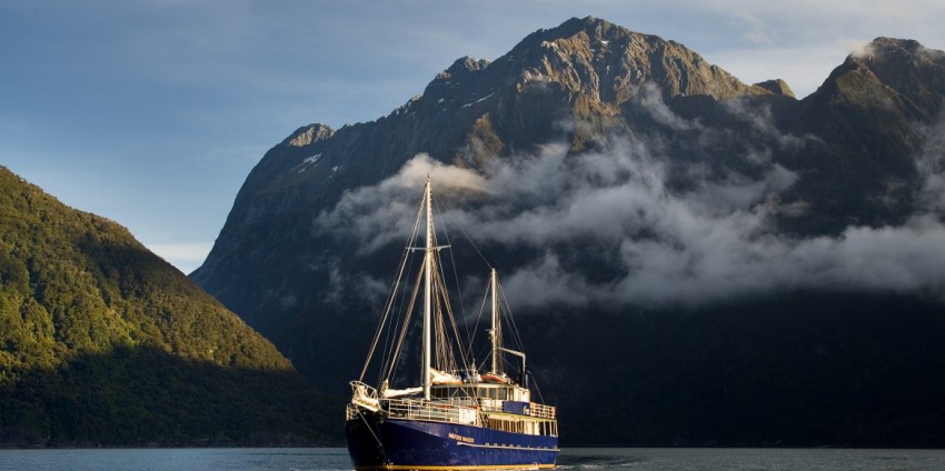 Milford Sound Overnight Cruise - Wanderer