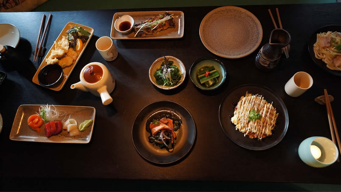 Tanoshi Teppan and Sake Bar
